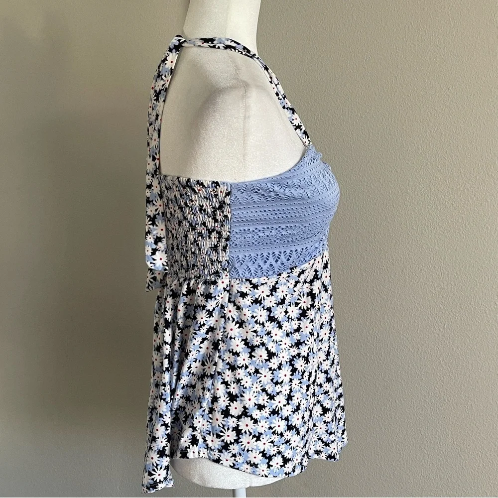 Floral Halter Top with Blue Lace Size L - Picture 4 of 6